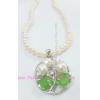 Small White Pearl Necklace with Flower Pendant: สร้อยไข่มุกกลมเกรด A จี้ดอกไม้น่ารัก