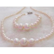 White Pearl Cutie Set: ชุดไข่มุกแสนน่ารัก สีขาวเล็กคั่นกลางด้วยไข่มุกเม็ดใหญ่