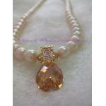 White Pearl with Golden Swarovski Crystal : สร้อยไข่มุกแท้จี้คริสตัลสีทอง