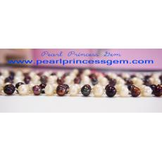Rope Black and White Pearl Necklace: สร้อยคอไข่มุกดำสลับขาวเส้นยาว