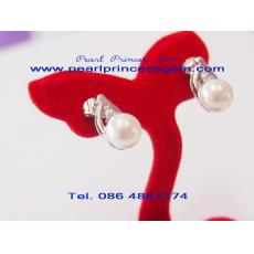 White Pearl Earrings: ต่างหูไข่มุกแท้ประดับเพชร