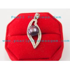 Purple Pearl Pendant: จี้ไข่มุกแท้สีม่วงลายใบไม้