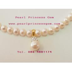 White Pearl with Pendant Necklace: สร้อยคอไข่มุกแท้ประดับจี้