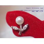 Pearl Earrings:ต่างหูไข่มุกทรงใบไม้
