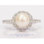 Pearl Rings : แหวนไข่มุกล้อมเพชร(WG)