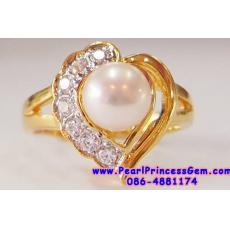 Heart Pearl Ring:แหวนไข่มุกประดับเพชรทรงหัวใจ(YG)