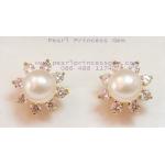 White Pearl With Diamond Glimmer:ต่างหูไข่มุกล้อมเพชร(YG)