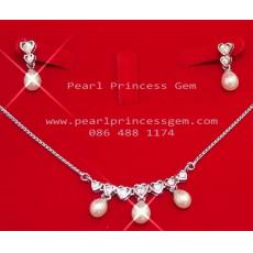 Pearls on Heart Set:ชุดไข่มุกบนตัวเรือนหัวใจ(WG)