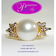 Classic Style White Pearl Ring:แหวนไข่มุกแบบคลาสสิกเพชรดอกไม้(YG)