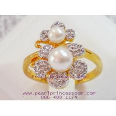 Flower Pearls Ring:แหวนไข่มุกดอกไม้เพชร(YG)