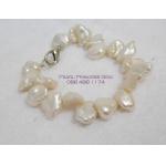 White Barouqe Pearl Bracelet:สร้อยข้อมือบาร็อกสีขาว