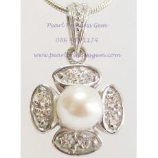 Flower Pearl Pendant:จี้ไข่มุกแท้ทรงดอกไม้(WG)