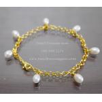 Pearl Charm Bracelet:สร้อยข้อมือไข่มุกห้อยตุ้งติ้ง(YG)