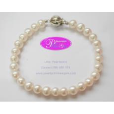 White Pearl Bracelet:สร้อยข้อมือไข่มุกแท้น้ำงามขนาด 6 มม.