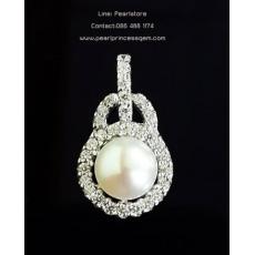 White Pearl with Diamond Glimmer Pendant:จี้ไข่มุกประดับเพชรดีไซร์กระเป๋า(WG)