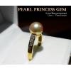 Diamond Pearl Ring : แหวนไข่มุกสีเหลือบทองตัวเรือนเพชรทอง